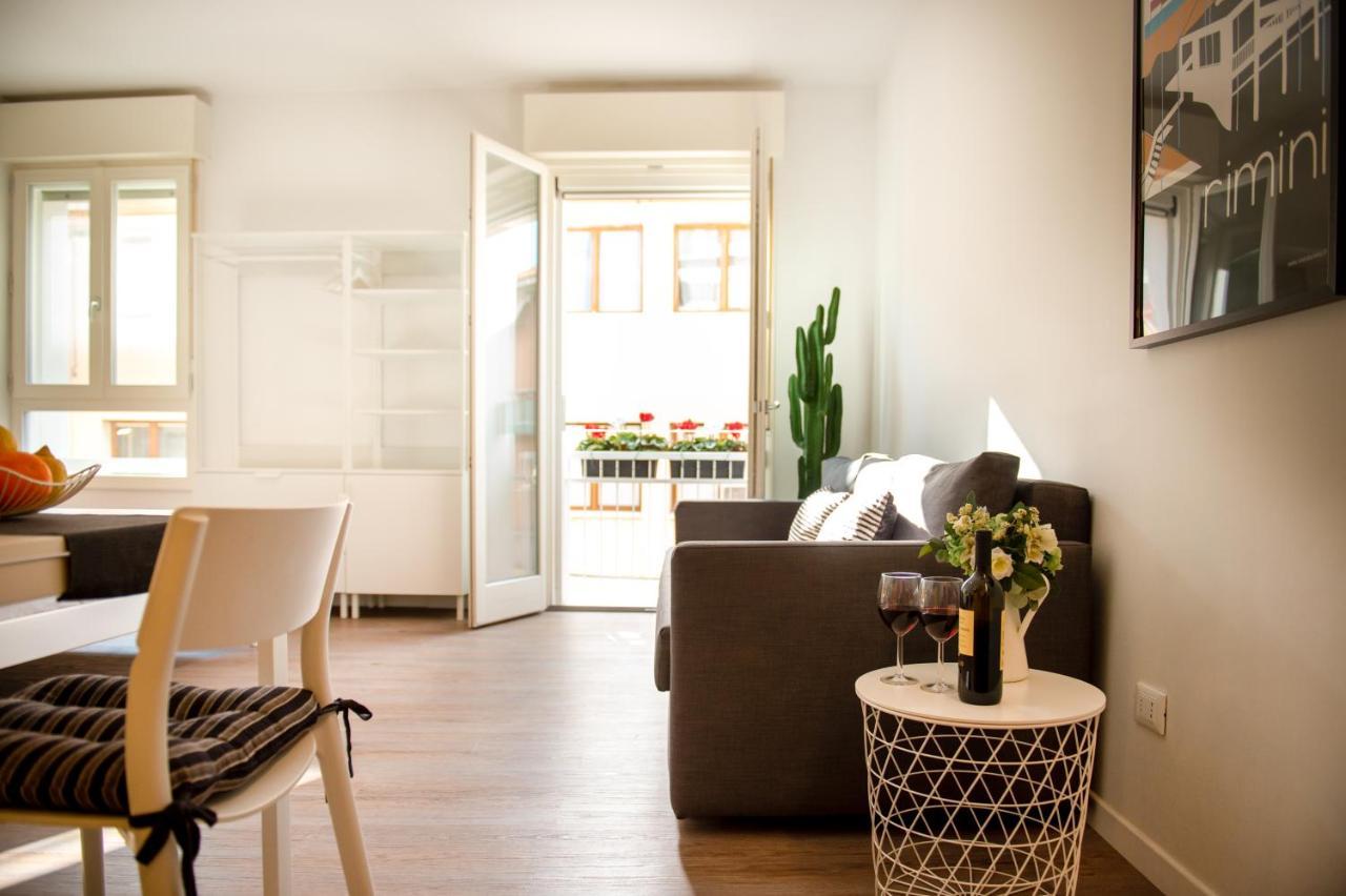 Smart & Urban Suites - Corso51 ริมินี ภายนอก รูปภาพ